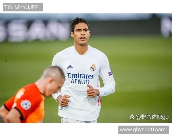 球星在绿茵场上的璀璨瞬间与非凡技艺展现荣耀与梦想 球星在绿茵场上的璀璨瞬间与非凡技艺展现荣耀与梦想