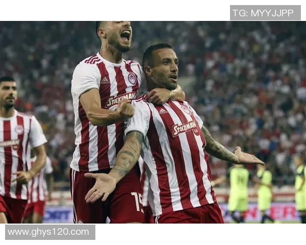 奥林匹亚科斯足球队明星球员崛起背后的奋斗历程与成就