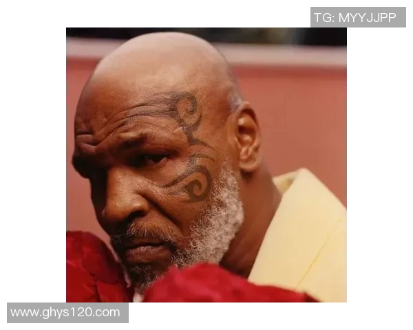 足球巨星与拳王泰森偶遇跨界对话揭秘震撼瞬间 足球巨星与拳王泰森偶遇跨界对话揭秘震撼瞬间