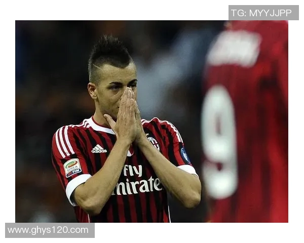 足球球星心法解析 从经典技巧到球场智慧的完美结合 足球球星心法解析 从经典技巧到球场智慧的完美结合